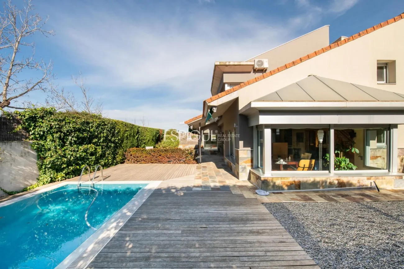 Villa for Sale in Arxiu, Sant Cugat Del Vallés