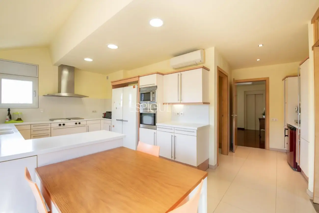 Шале на продажу в Arxiu, Sant Cugat del Vallés