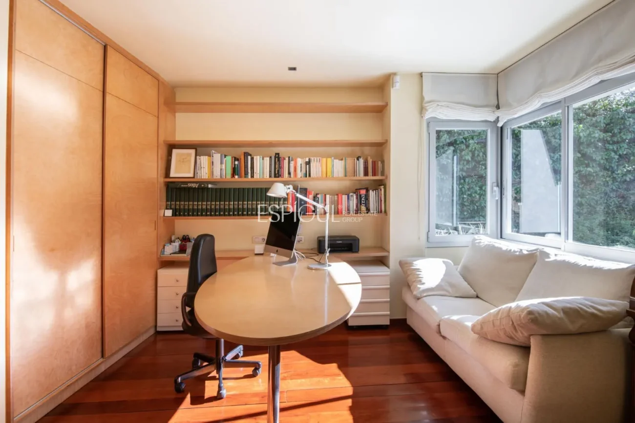 Villa for Sale in Arxiu, Sant Cugat Del Vallés