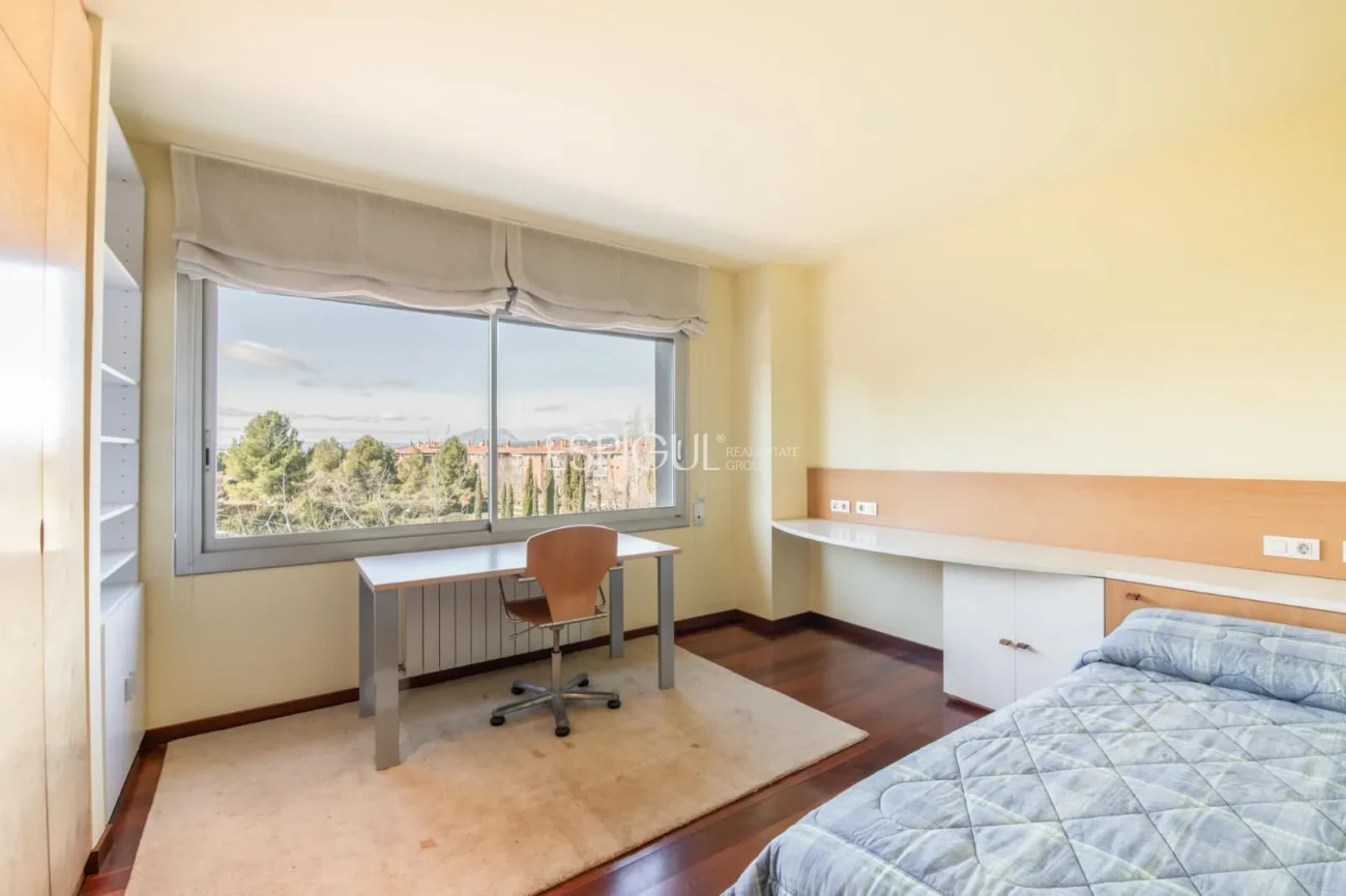 Villa for Sale in Arxiu, Sant Cugat Del Vallés