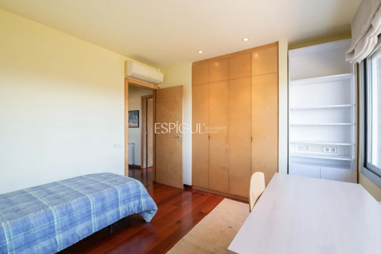 Villa for Sale in Arxiu, Sant Cugat Del Vallés