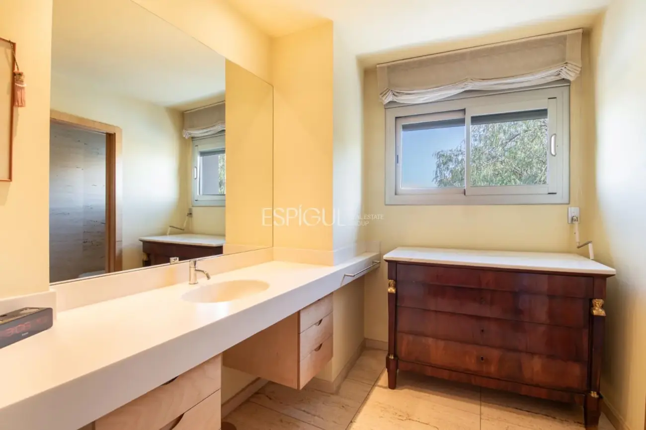 Шале на продажу в Arxiu, Sant Cugat del Vallés