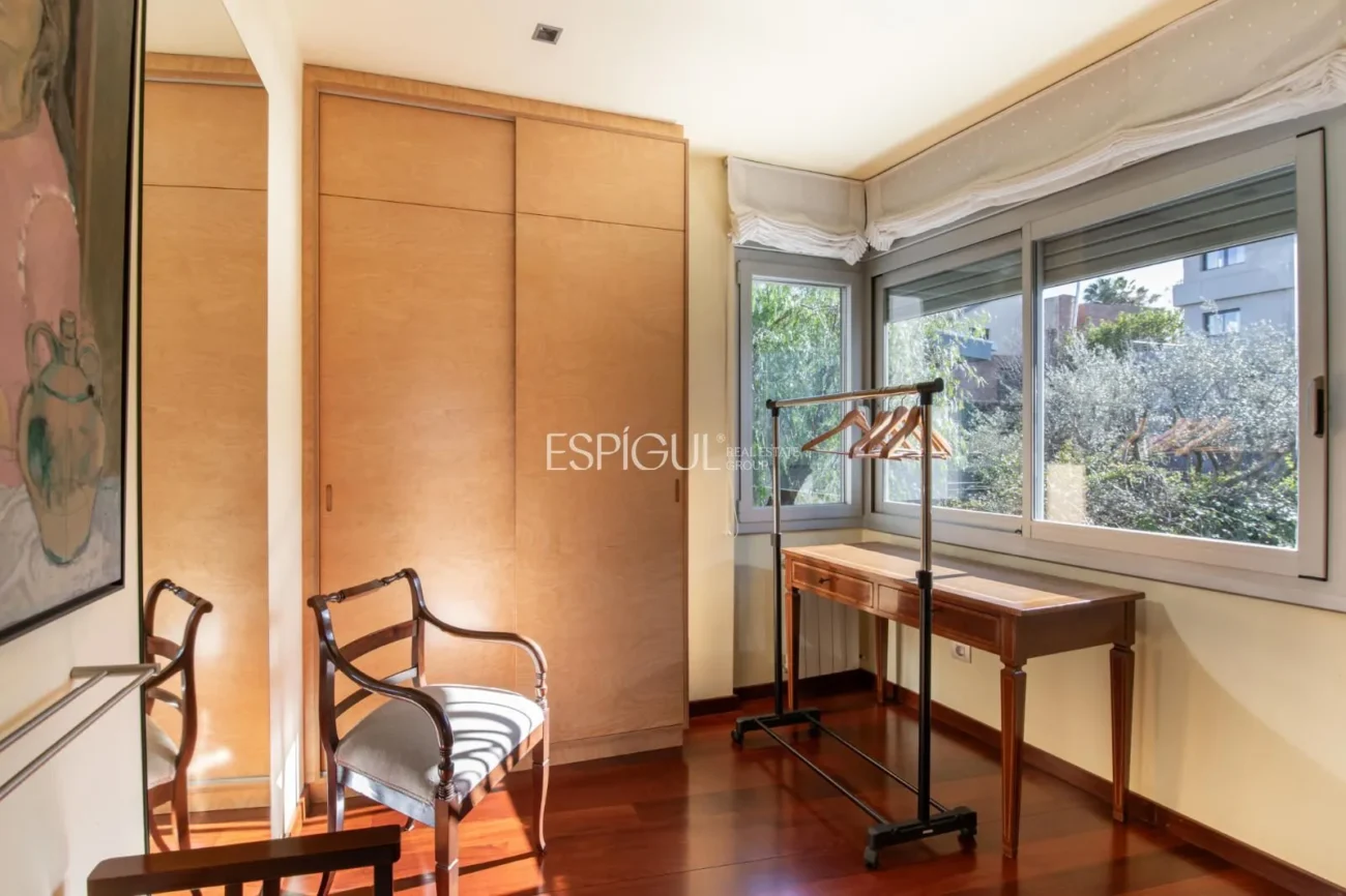 Villa for Sale in Arxiu, Sant Cugat Del Vallés