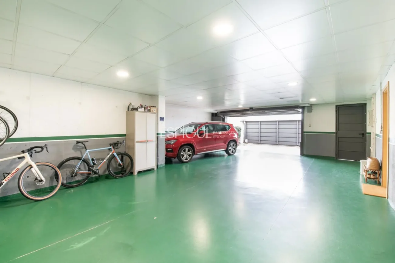 Villa for Sale in Arxiu, Sant Cugat Del Vallés