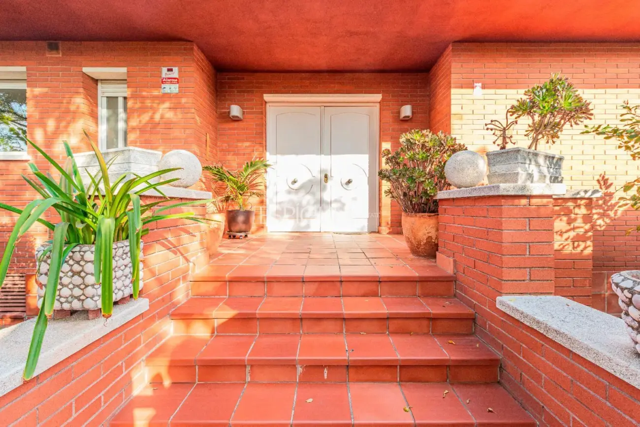 Villa for sale in Mirasol