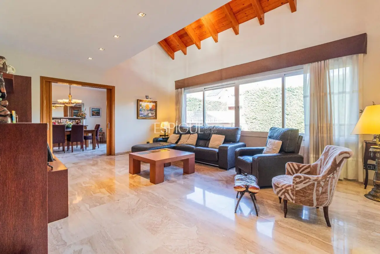 Villa for sale in Mirasol