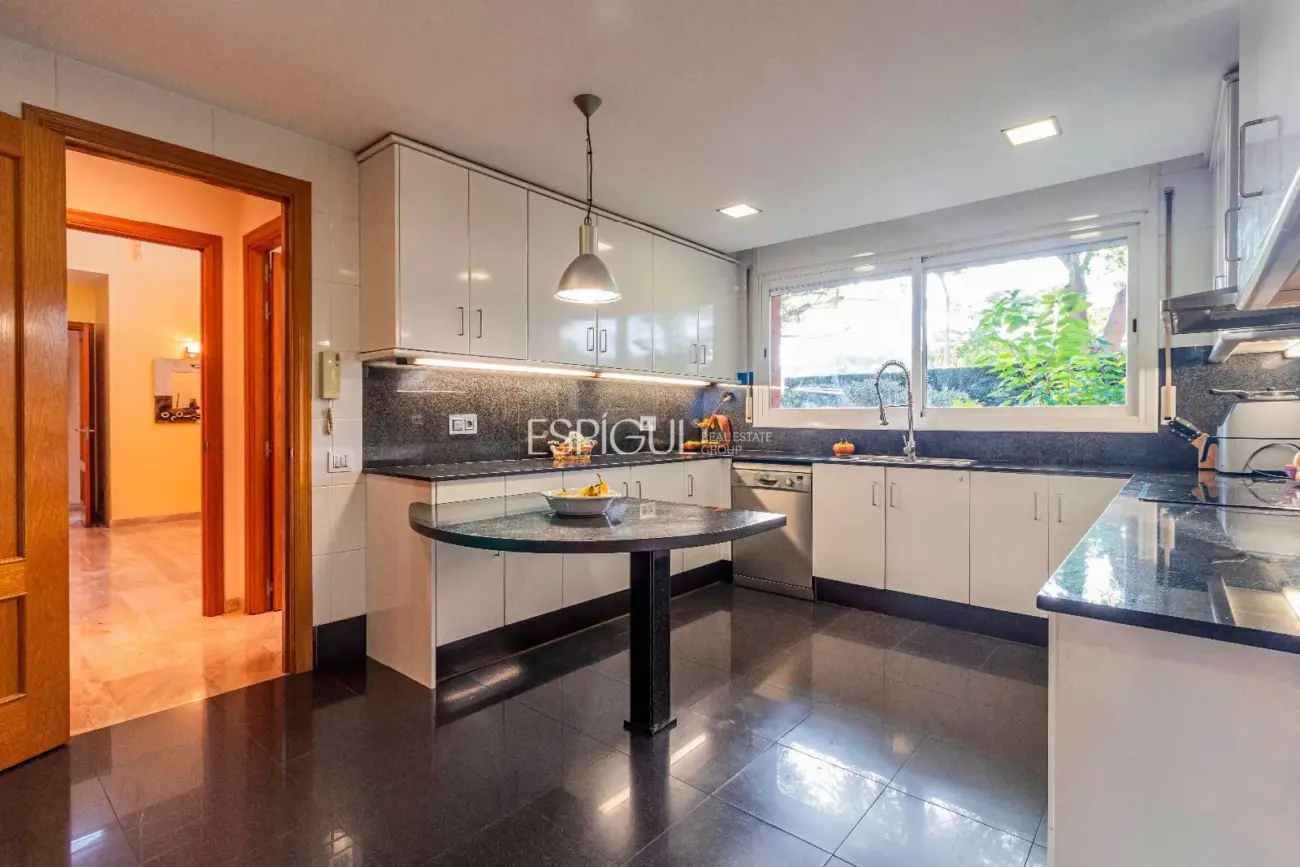 Villa for sale in Mirasol