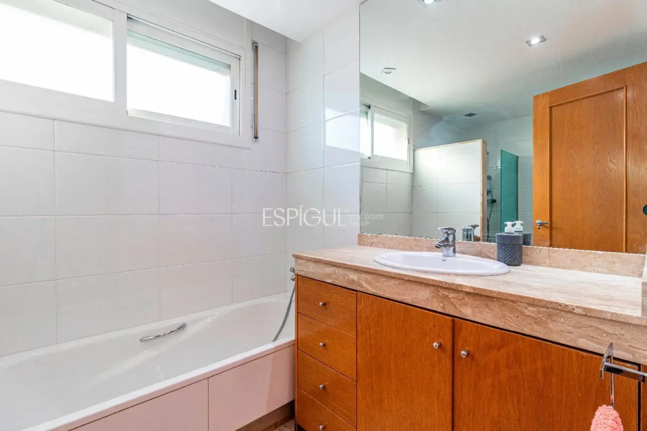 Villa for sale in Mirasol