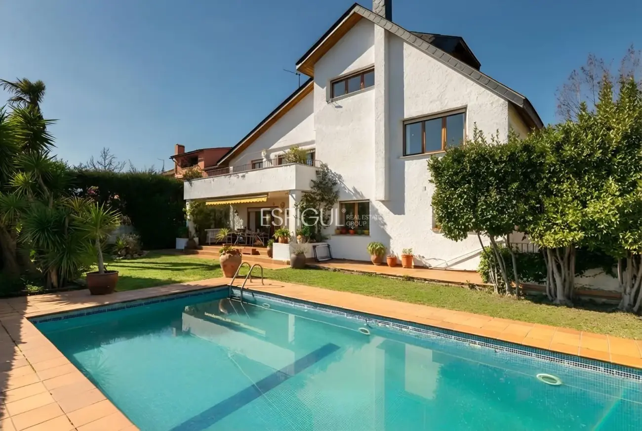 Villa à vendre dans le quartier Arxiu de Sant Cugat del Vallès