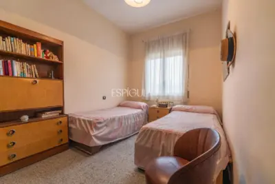 Elegante casa familiar en Riudarenes de 7 habitaciones