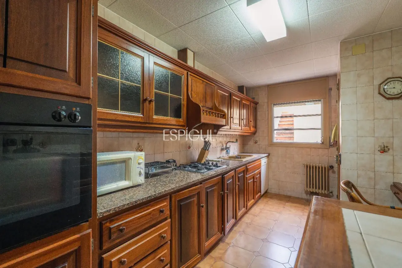 Elegante casa familiar en Riudarenes de 7 habitaciones