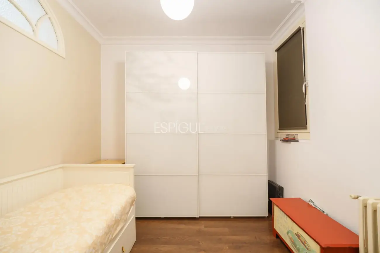 Эксклюзивная квартира с частной террасой в районе Эшампле – Сант-Антони