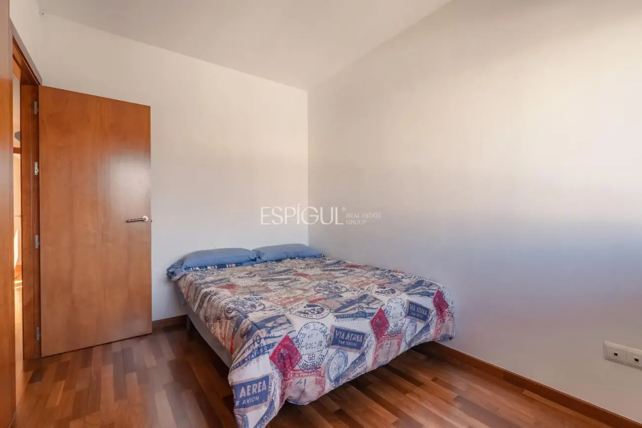 Exclusiva casa en Sant Julià de Ramis con 4 habitaciones y gran jardín