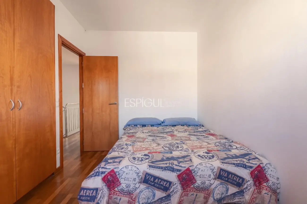 Exclusiva casa en Sant Julià de Ramis con 4 habitaciones y gran jardín