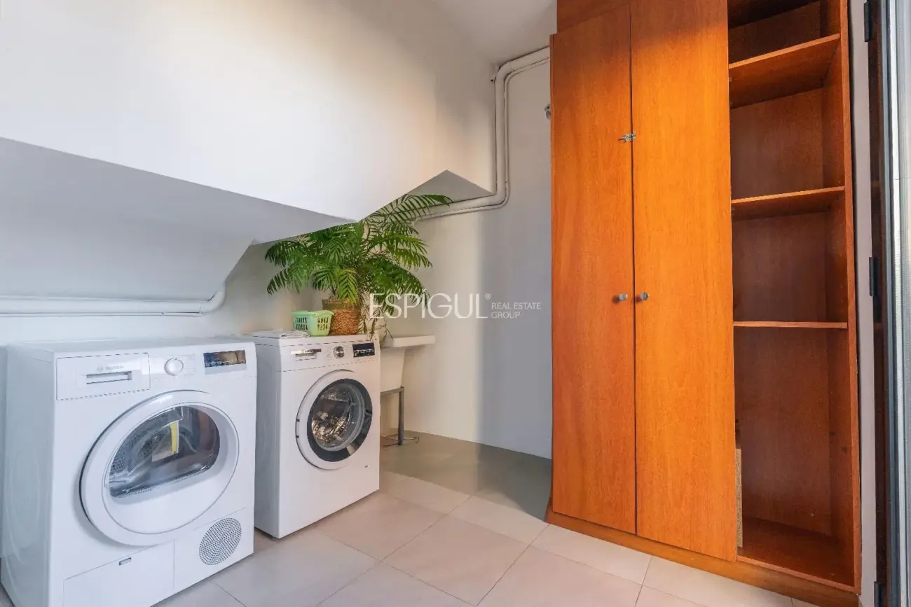 Exclusiva casa en Sant Julià de Ramis con 4 habitaciones y gran jardín