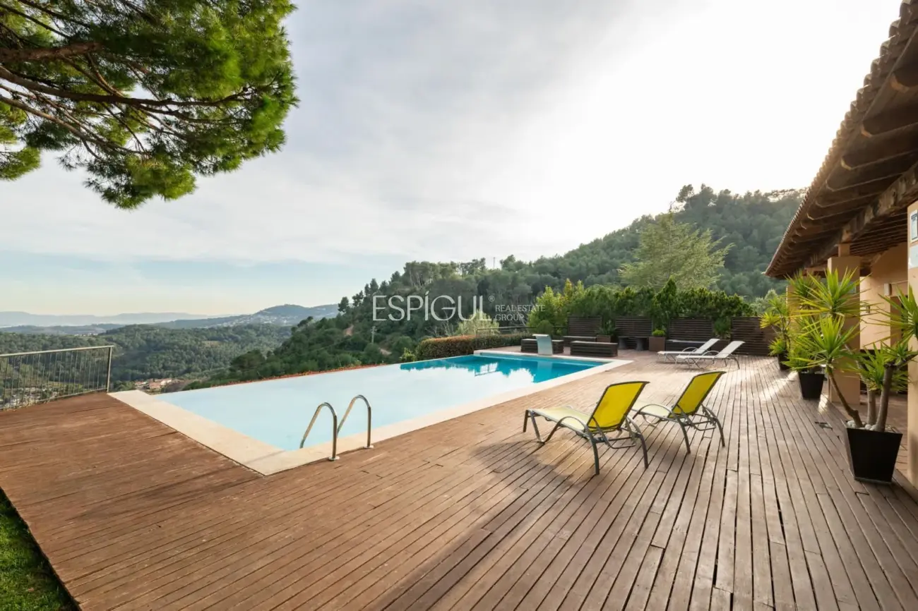 Résidence de luxe exclusive à Sant Feliu de Codines