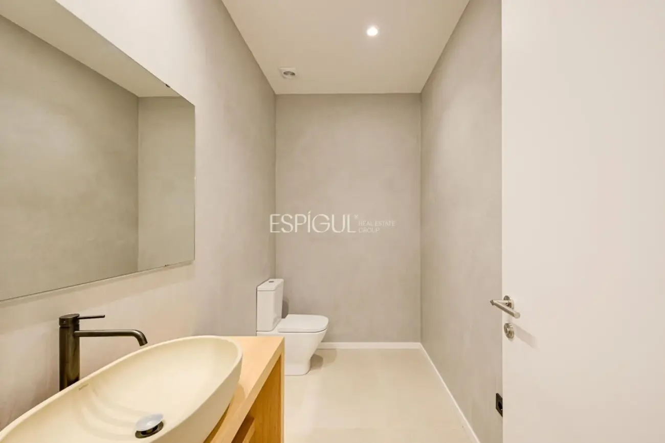 Exclusiva villa con vistas panorámicas al mar en Cim d’Aro.