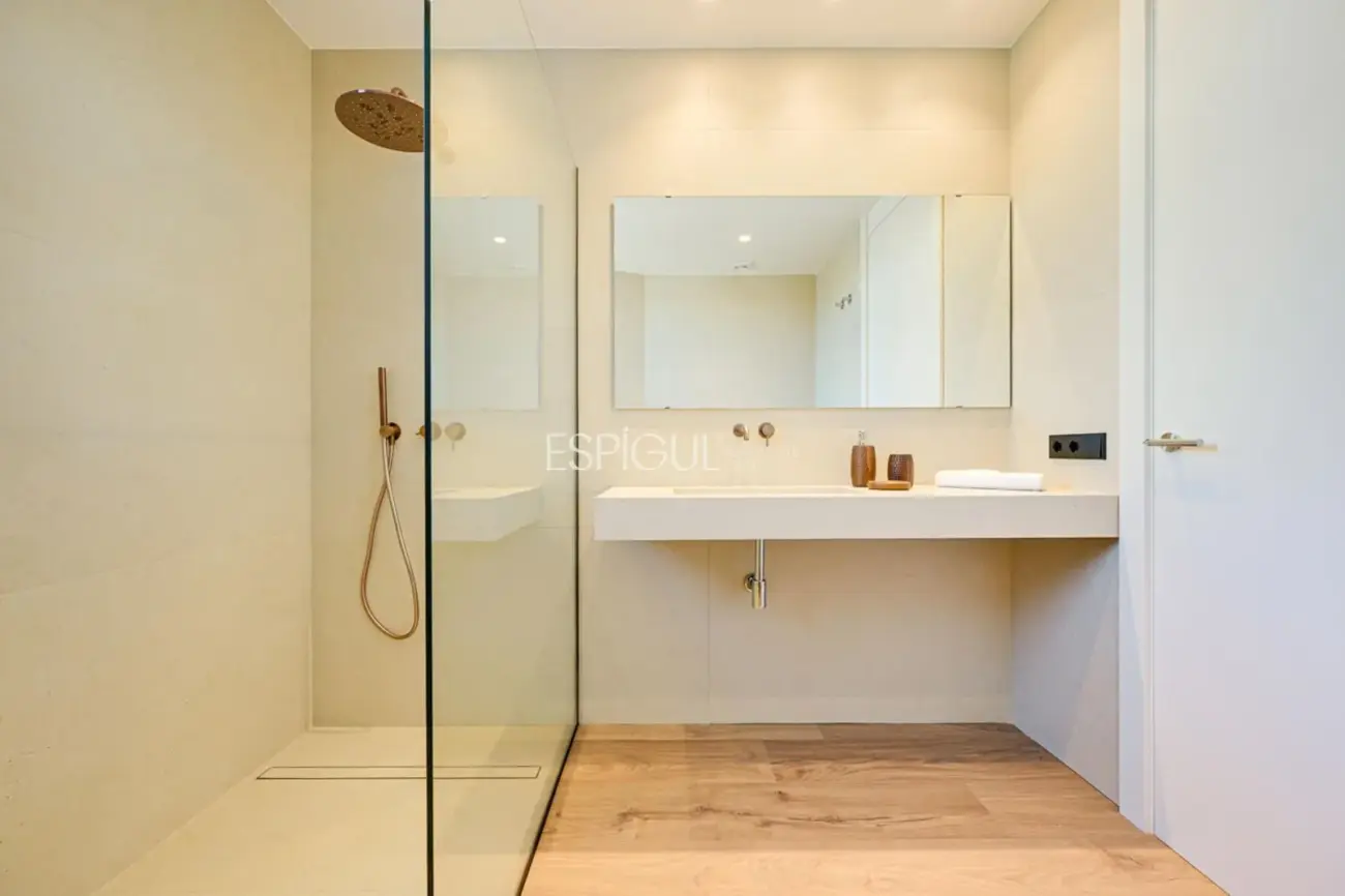 Exclusiva villa con vistas panorámicas al mar en Cim d’Aro.