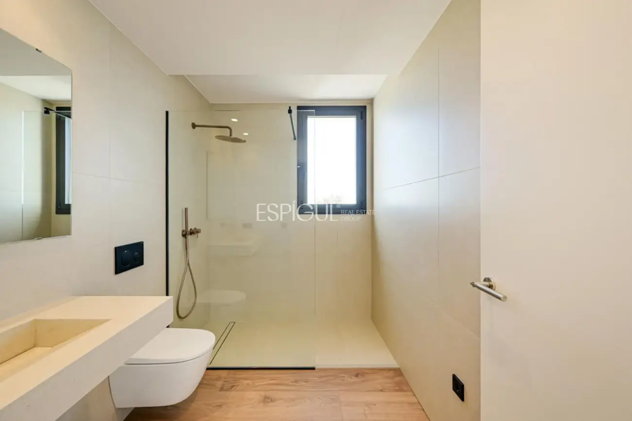 Exclusiva villa con vistas panorámicas al mar en Cim d’Aro.