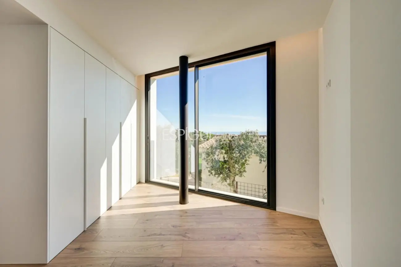 Exclusiva villa con vistas panorámicas al mar en Cim d’Aro.