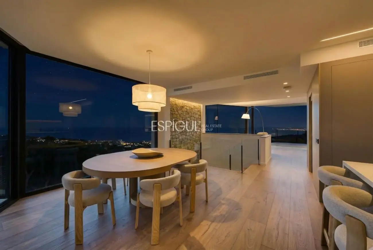 Эксклюзивная вилла с панорамными видами на море в Cim d’Aro.