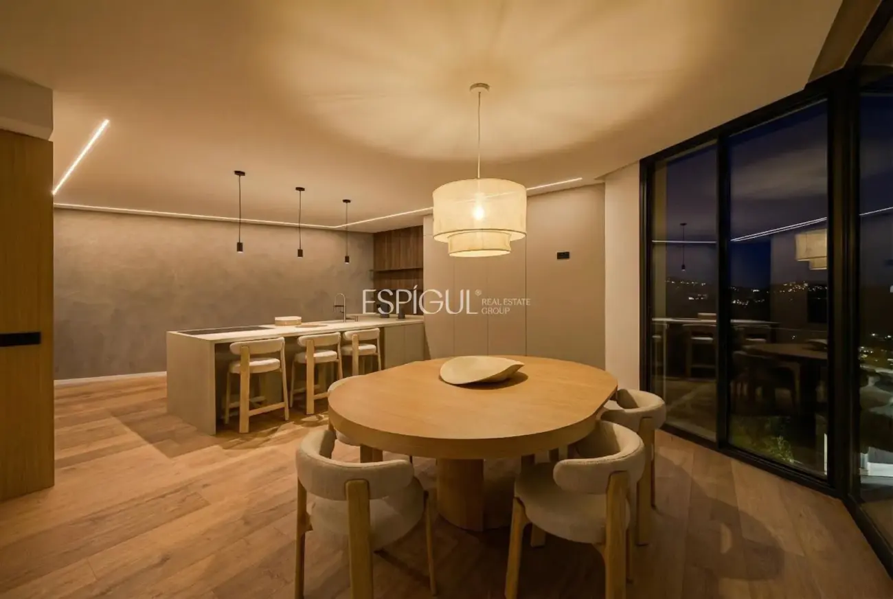 Эксклюзивная вилла с панорамными видами на море в Cim d’Aro.