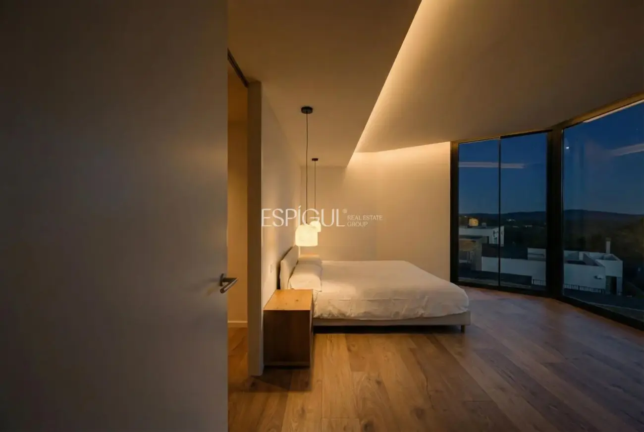 Эксклюзивная вилла с панорамными видами на море в Cim d’Aro.