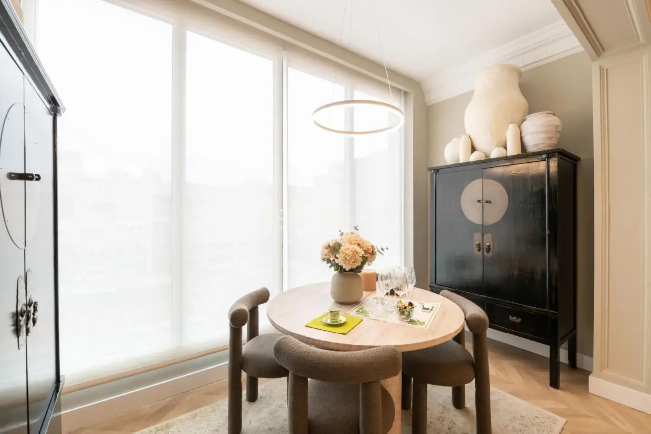 Exclusiva vivienda de 100m2 reformada en finca regia de l’Eixample