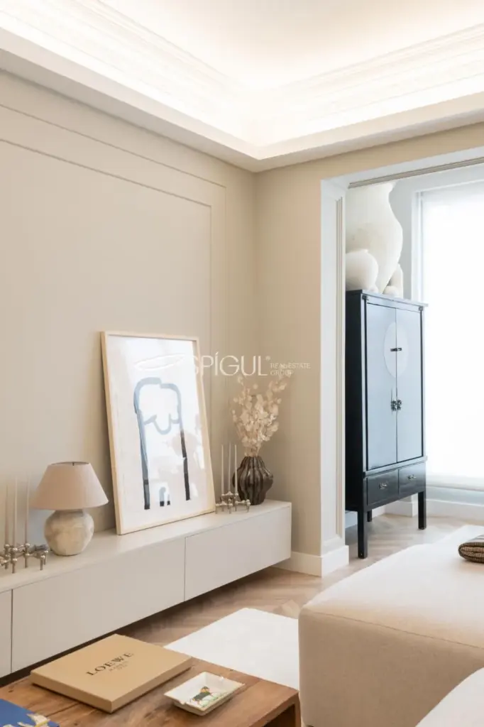 Exclusiva vivienda de 100m2 reformada en finca regia de l’Eixample