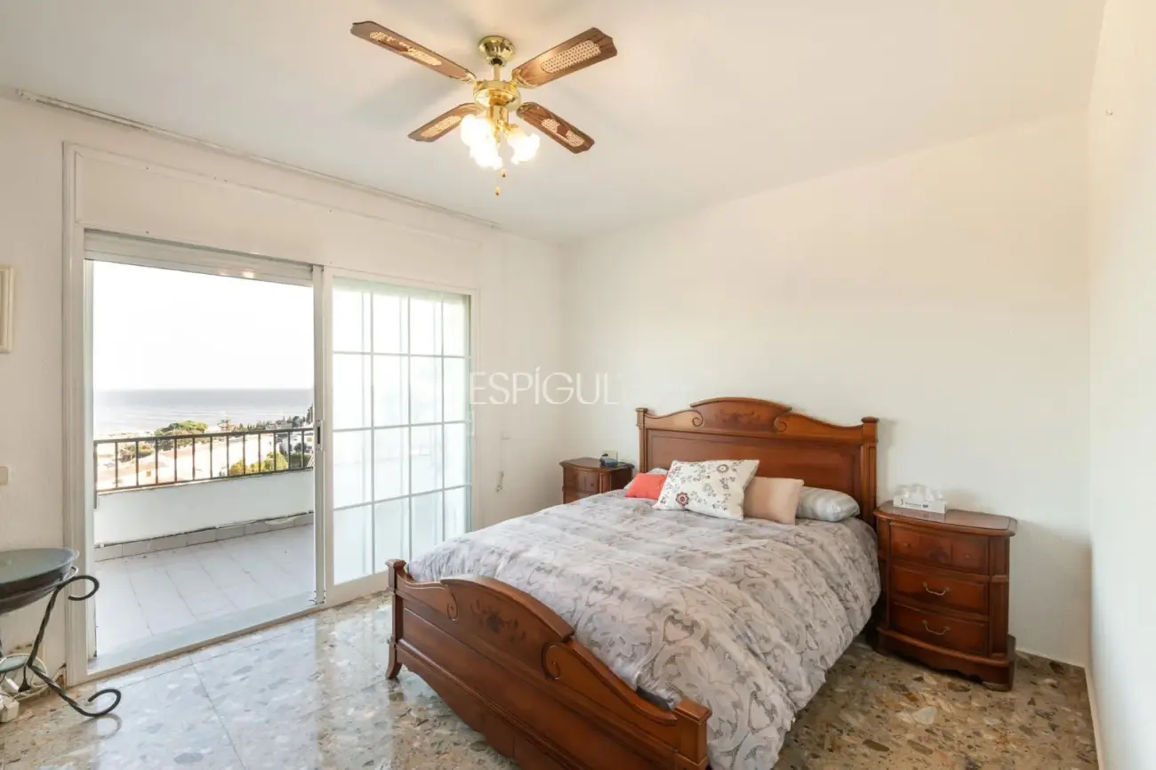 Hübsches, freistehendes Chalet mit Meerblick, 500 Meter vom Strand entfernt