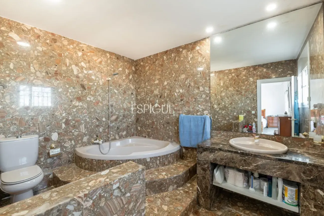 Hübsches, freistehendes Chalet mit Meerblick, 500 Meter vom Strand entfernt