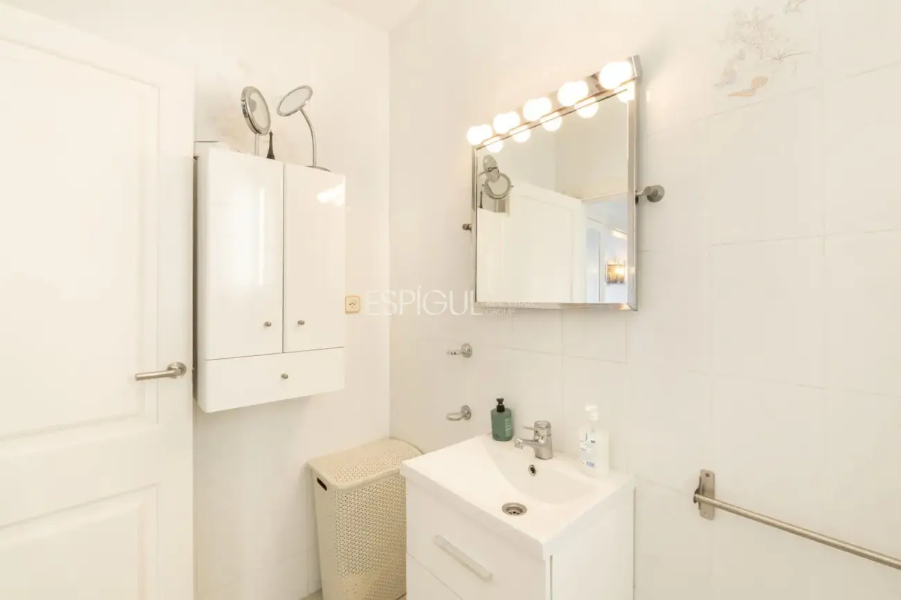 Hübsches, freistehendes Chalet mit Meerblick, 500 Meter vom Strand entfernt