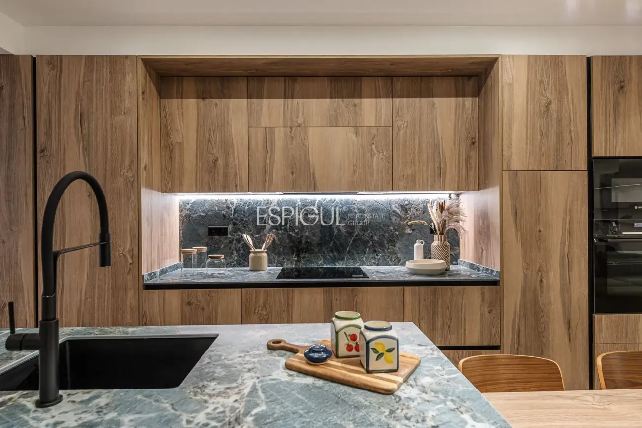 Exclusivo piso en venta reformado en Barrio Salamanca, Madrid.