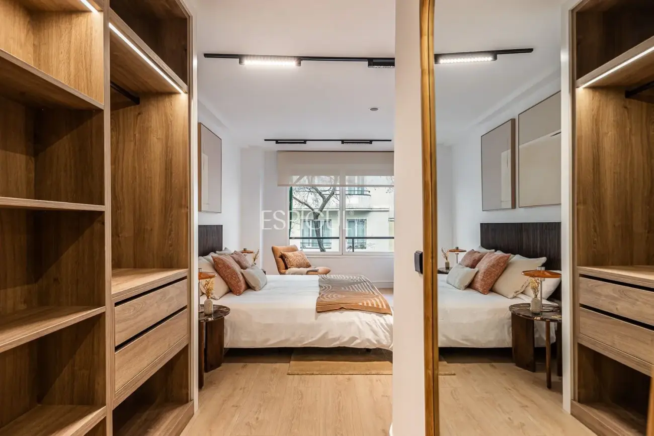 Exclusivo piso en venta reformado en Barrio Salamanca, Madrid.