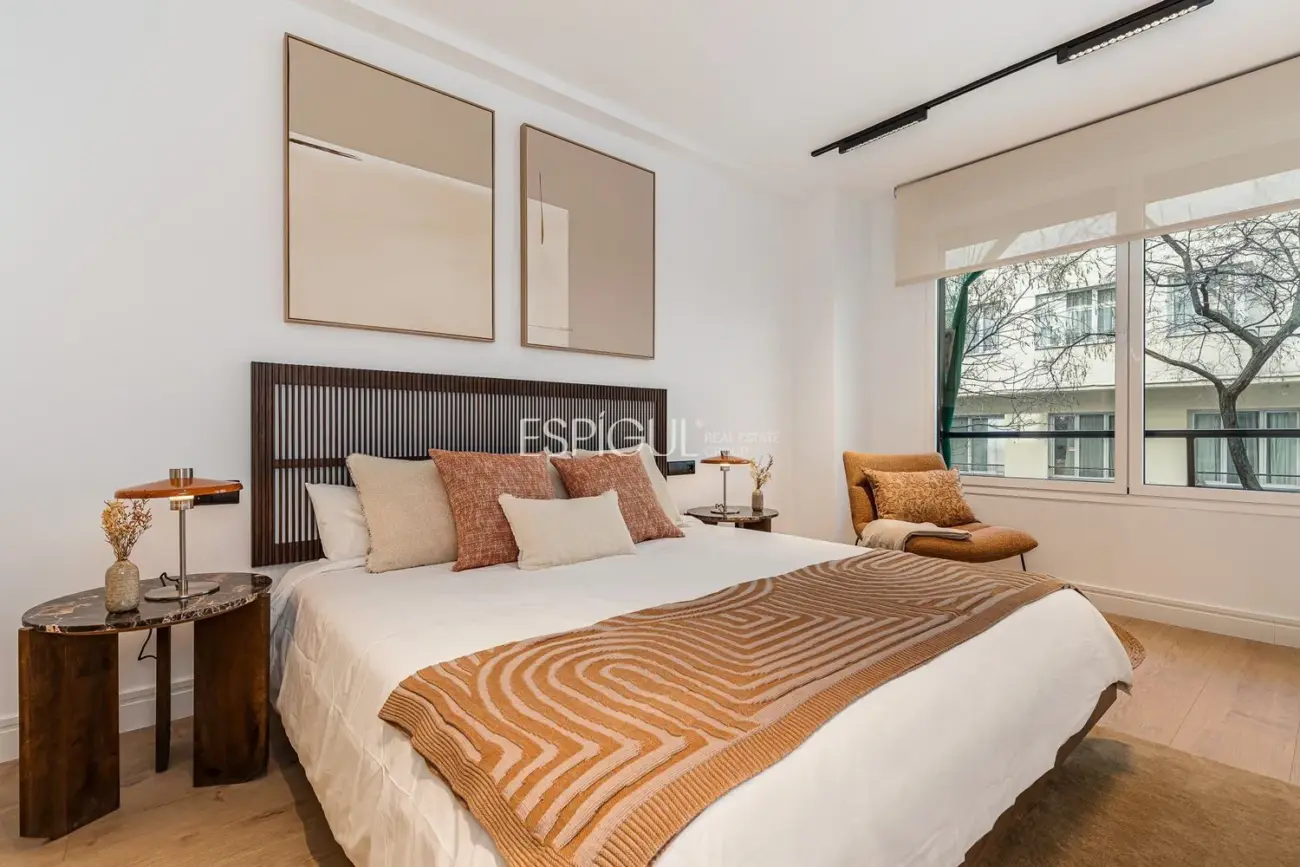 Exclusivo piso en venta reformado en Barrio Salamanca, Madrid.