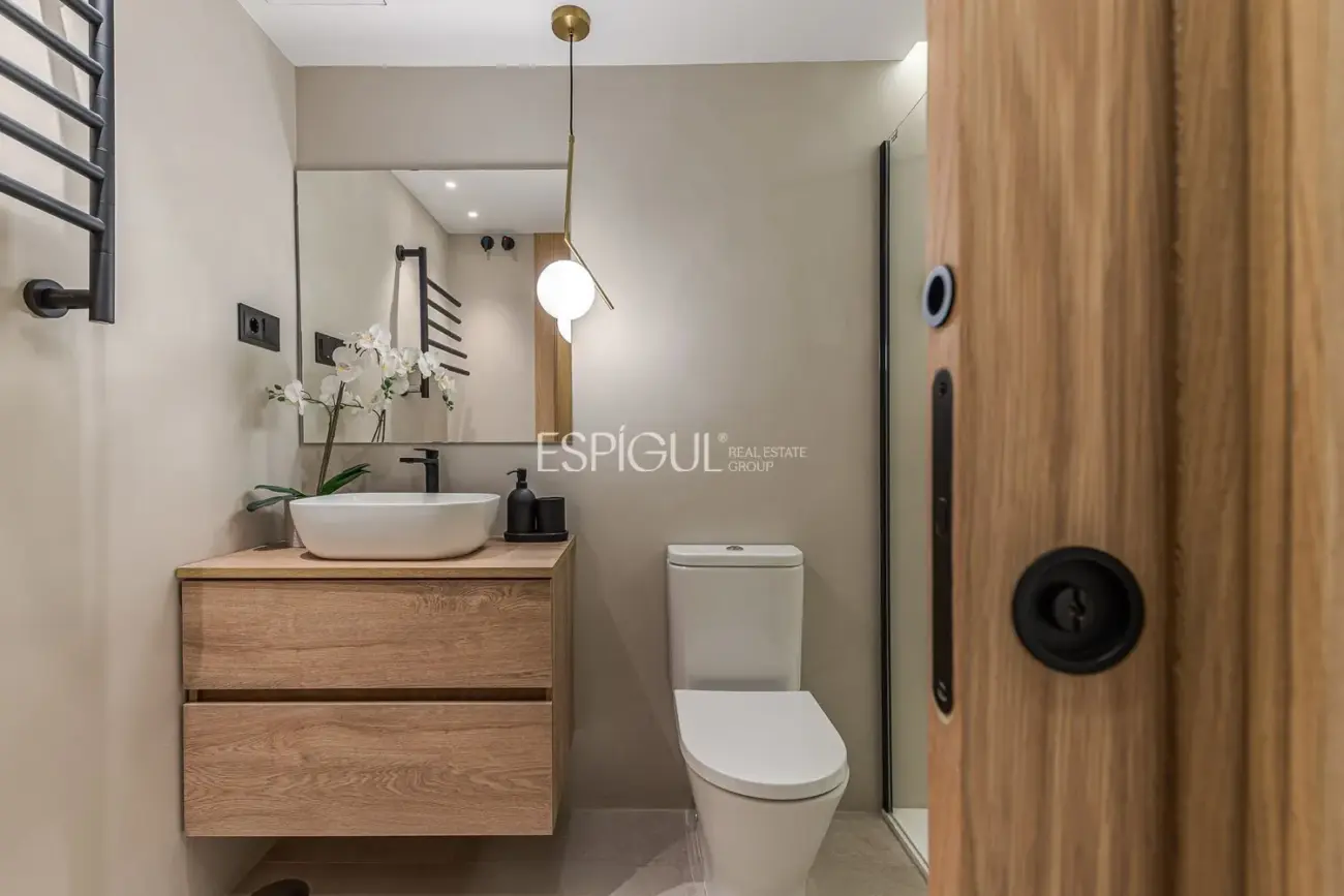 Exclusivo piso en venta reformado en Barrio Salamanca, Madrid.