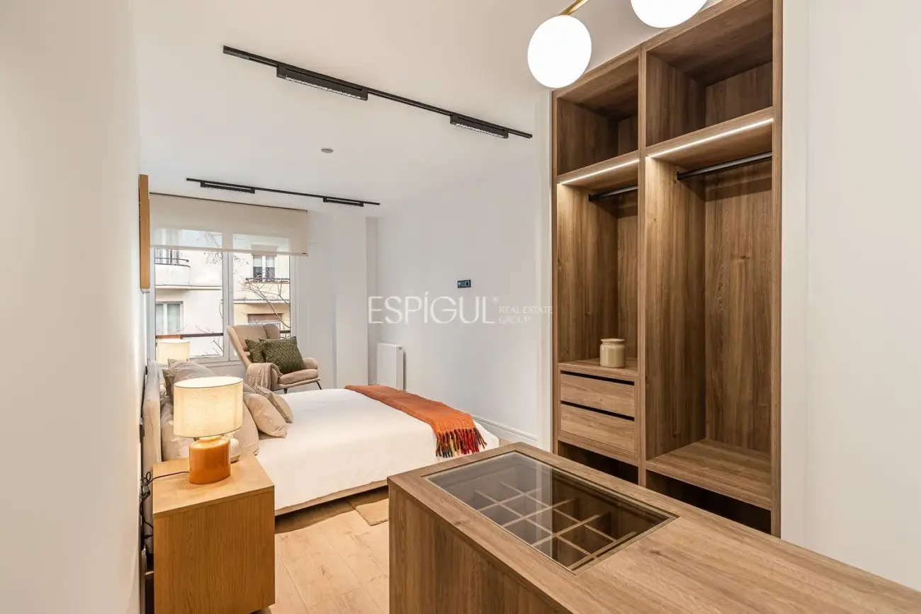 Exclusivo piso en venta reformado en Barrio Salamanca, Madrid.