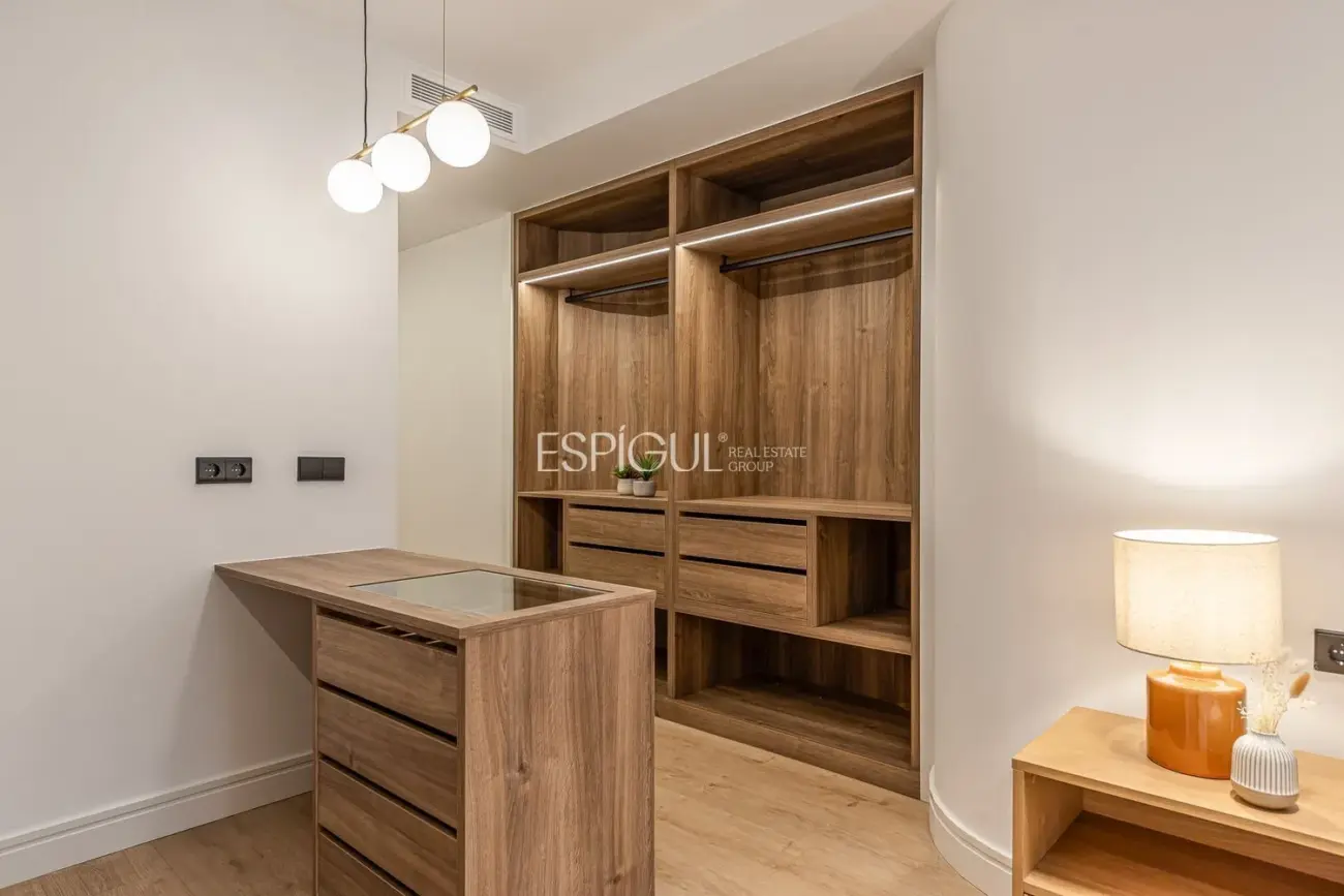 Exclusivo piso en venta reformado en Barrio Salamanca, Madrid.