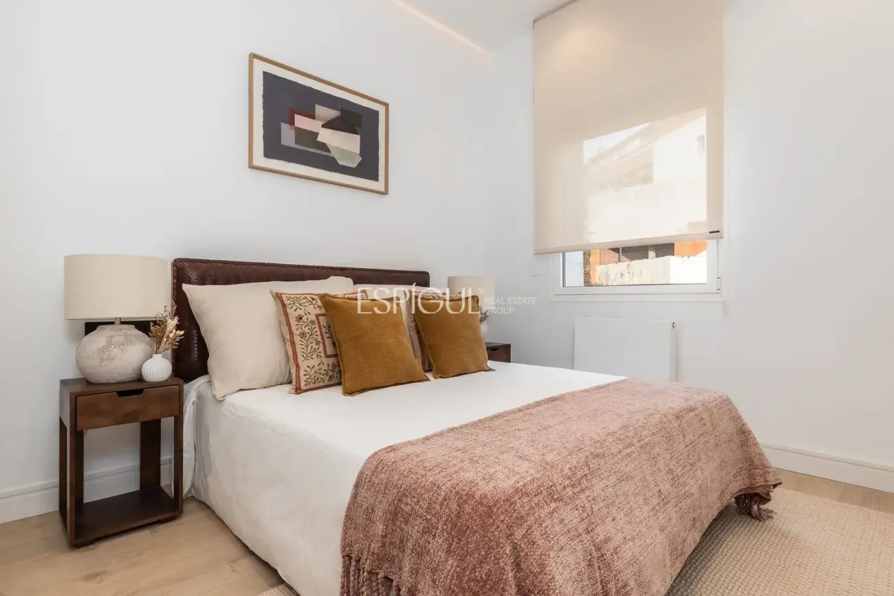 Extraordinario Piso exterior en venta en Reina Cristina.