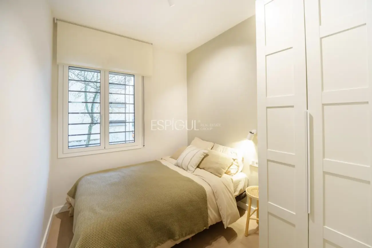 Luminoso piso reformado de diseño con ascensor.