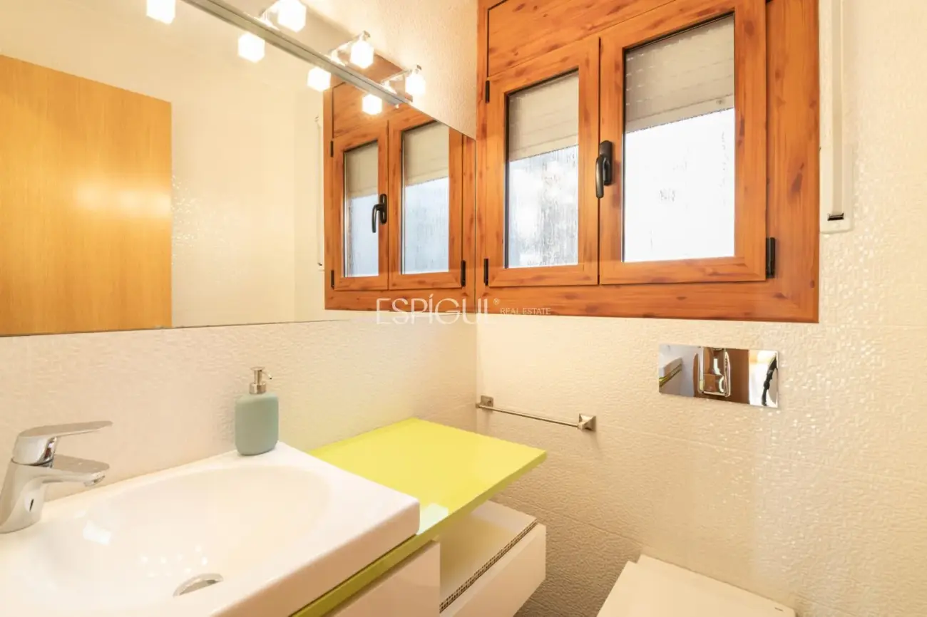 Exklusiver Aussichtspunkt in Arenys de Mar: Licht, Meer und Privatsphäre.