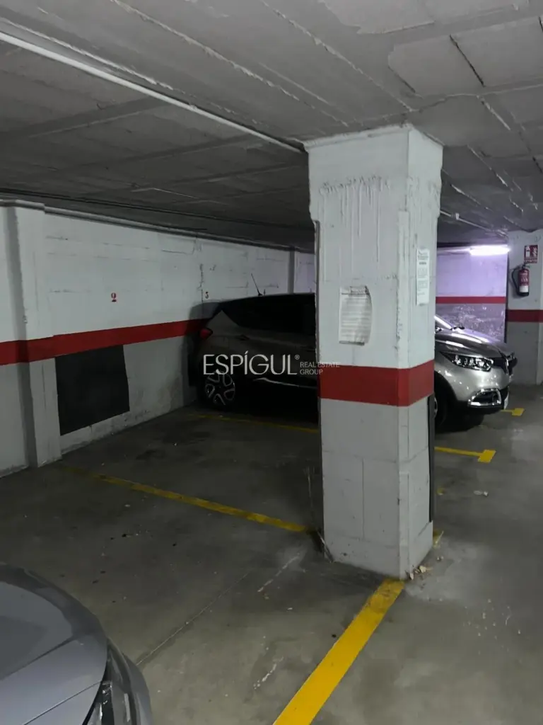 Parquing en venta en Calle Barcelona