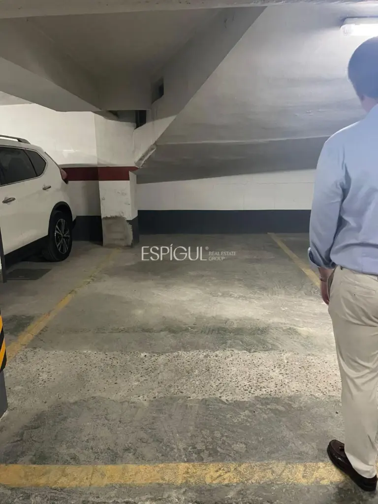 Piso a estrenar en Lista 3 habitaciones con terraza y plaza de garaje.