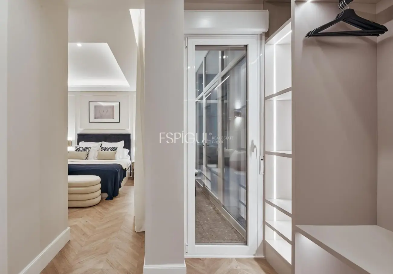 Piso a estrenar en Lista 3 habitaciones con terraza y plaza de garaje.