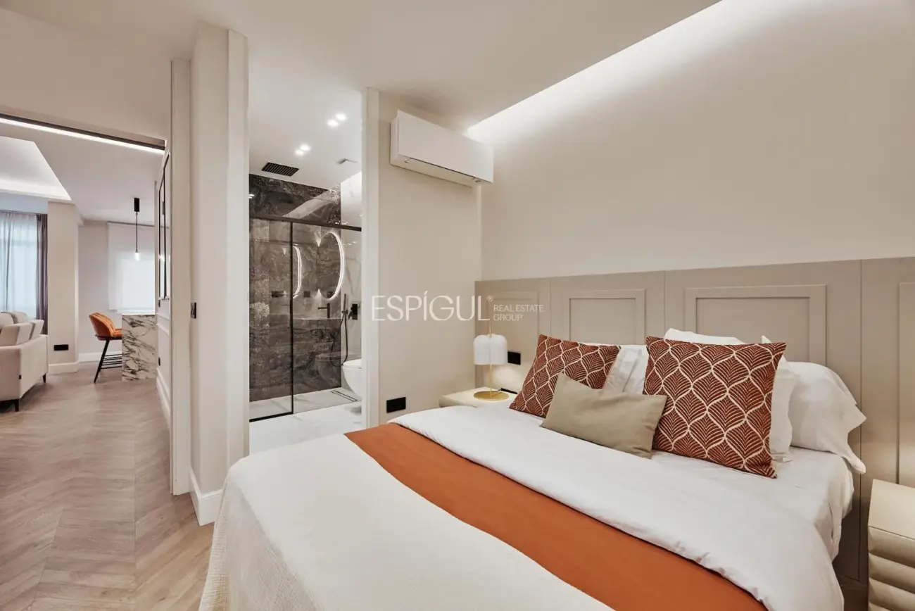 Piso a estrenar en Lista 3 habitaciones con terraza y plaza de garaje.