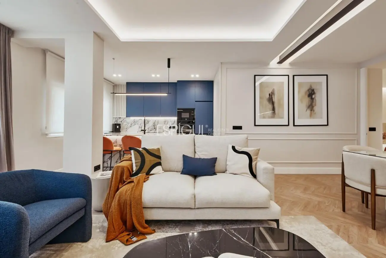 Piso a estrenar en Lista 3 habitaciones con terraza y plaza de garaje.