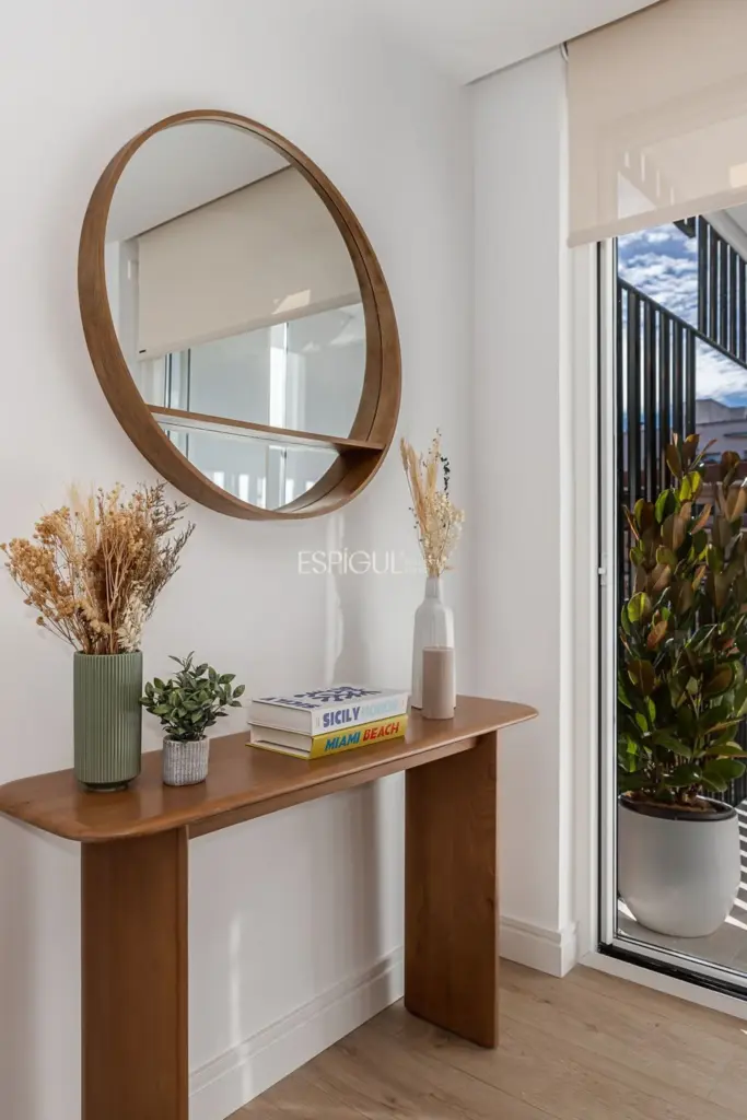 Piso de lujo reformado con terraza en Retiro.