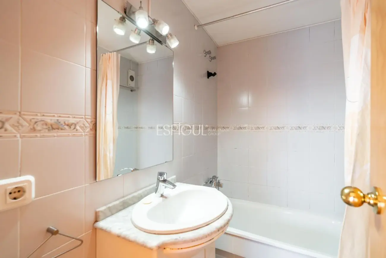 Pis al centre de Girona