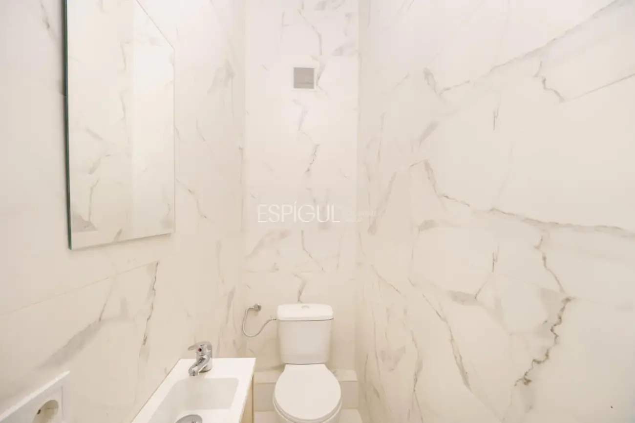 Pis en venda amb terrassa a la Sagrada Família