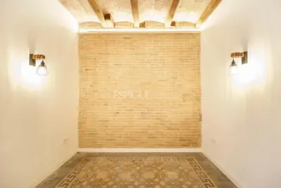 Pis en venda amb terrassa a la Sagrada Família